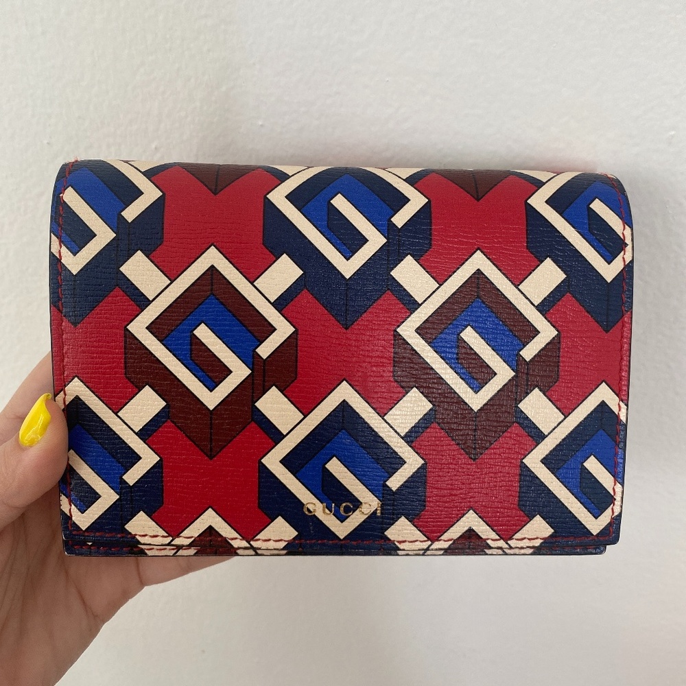 Gucci Geometric G print clutch/wallet, Authentic red white and blue, unisex